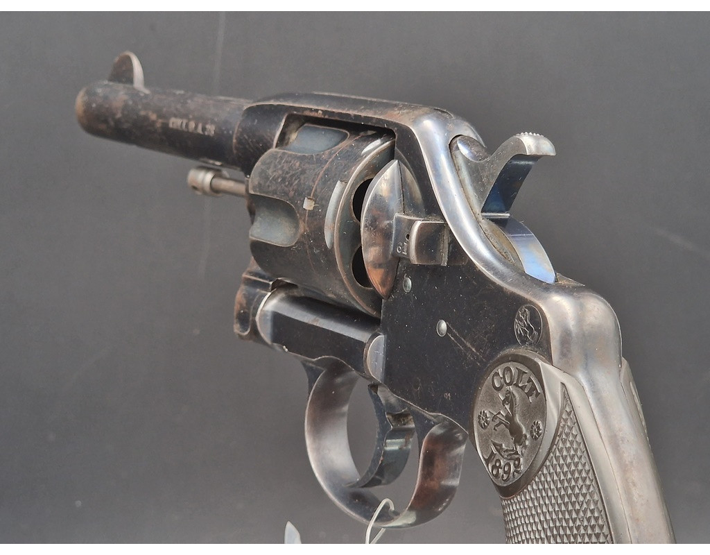 Handguns REVOLVER  COLT95 premier modèle 1892    4,5 pouces  38LC   CALIBRE 38 LONG COLT  -  USA XIXè {PRODUCT_REFERENCE} - 5