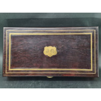 Armes de Poing PAIRE de PISTOLETS à COFFRE & BALLES FORCEES  en COFFRET  ACCESSOIRES & DAGUE vers 1850  -  BELGIQUE XIXè {PRODUC