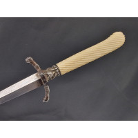 Armes de Poing PAIRE de PISTOLETS à COFFRE & BALLES FORCEES  en COFFRET  ACCESSOIRES & DAGUE vers 1850  -  BELGIQUE XIXè {PRODUC