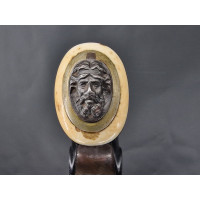 Armes de Poing PAIRE de PISTOLETS à COFFRE & BALLES FORCEES  en COFFRET  ACCESSOIRES & DAGUE vers 1850  -  BELGIQUE XIXè {PRODUC