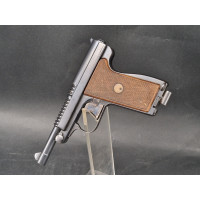 Armes Catégorie B PISTOLET OFFICIER WW2 DOUBLE ACTION   LE FRANCAIS TYPE ARMEE  1931  CALIBRE 9 browning LONG MANUFRANCE  FRANCO