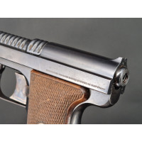 Armes Catégorie B PISTOLET OFFICIER WW2 DOUBLE ACTION   LE FRANCAIS TYPE ARMEE  1931  CALIBRE 9 browning LONG MANUFRANCE  FRANCO