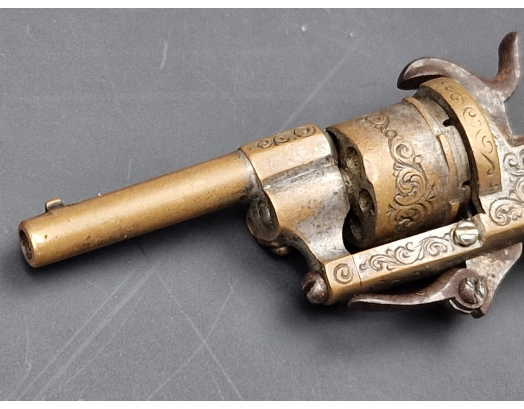 Handguns MINUSCULE REVOLVER A BROCHE CALIBRE 2MM EN BRONZE DE  BIJOUTIER  VERS 1870  -  FRANCE XIXè {PRODUCT_REFERENCE} - 5