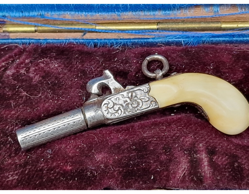 Handguns MINUSCULE PISTOLET DE VOYAGE à BALLE FORCEE de BIJOUTIER 1860  CALIBRE 2mm  -  FRANCE XIXè {PRODUCT_REFERENCE} - 3