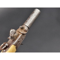 Armes de Poing MINUSCULE PISTOLET DE VOYAGE à BALLE FORCEE de BIJOUTIER vers 1850  CALIBRE 1mm  -  FRANCE XIXè {PRODUCT_REFERENC