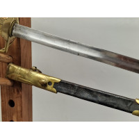 Armes Blanches SABRE OFFICIER à GARDE DE BATAILLE DES TROUPES A CHEVAL RÈGLEMENT DE 1812 - FRANCE 1er EMPIRE {PRODUCT_REFERENCE}