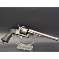 Handguns REVOLVER LEFAUCHEUX BREVETE double action CALIBRE 9mm A BROCHE - Belgique XIXè {PRODUCT_REFERENCE} - 1