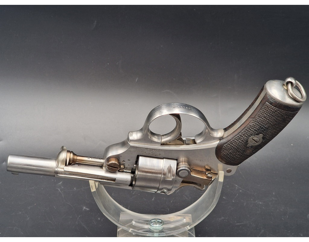 Armes de Poing REVOLVER REGLEMENTAIRE TROUPE Chamelot Delvigne Modèle MAS 1873 St Etienne 1875 Calibre 11mm 73 de 1882 - France 