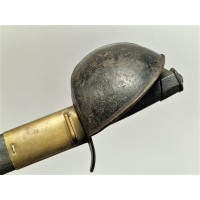 Armes Blanches SABRE D'ABORDAGE CUILLIERE A POT MARINE MILITAIRE Modèle 1833 Mre ROYALE Chatelleraut 1842 - France Louis Philipp